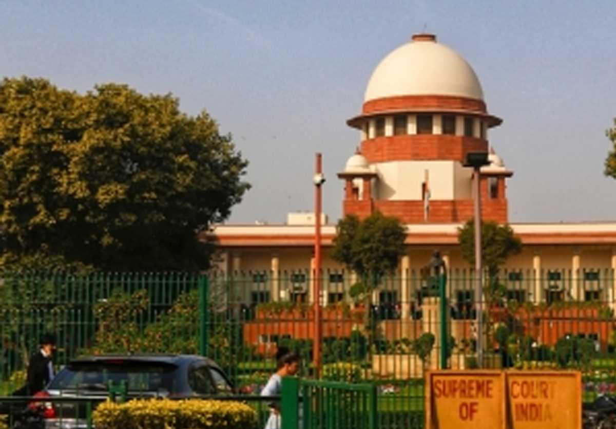 सुप्रीम कोर्ट ने जमानत बांड, जमानतदारों पर सीआरपीसी धारा के खिलाफ याचिका पर केंद्र से जवाब मांगा